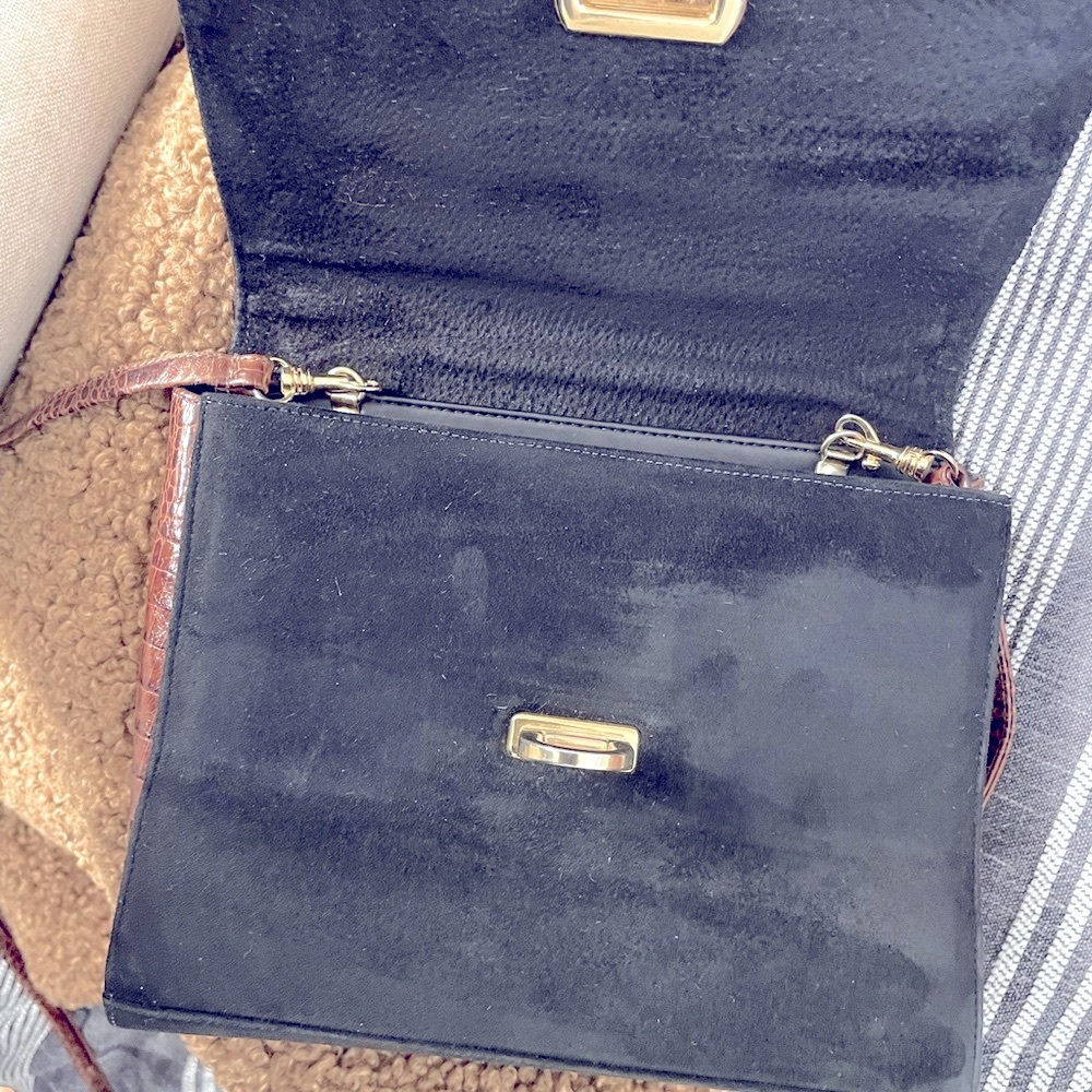 French of California Classic.  Black suede and tortouse color leather.